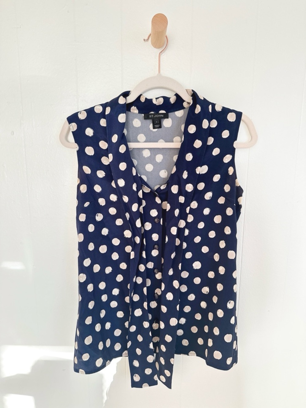 VHTF Vintage St. John 2012 Resort Silk Tie Neck Blouse Navy Polka Dot | Like New